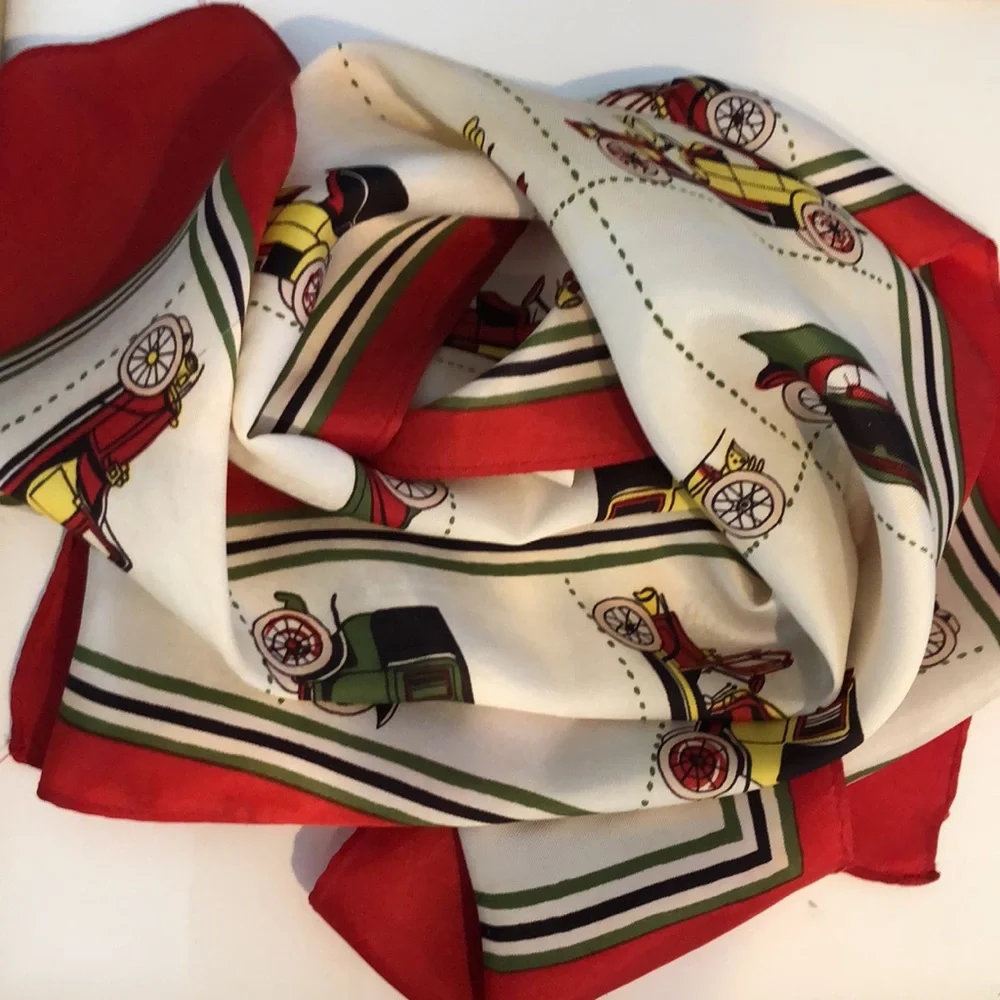 Chic Vintage Oblong Scarf Retro Cars Graphic, Red border